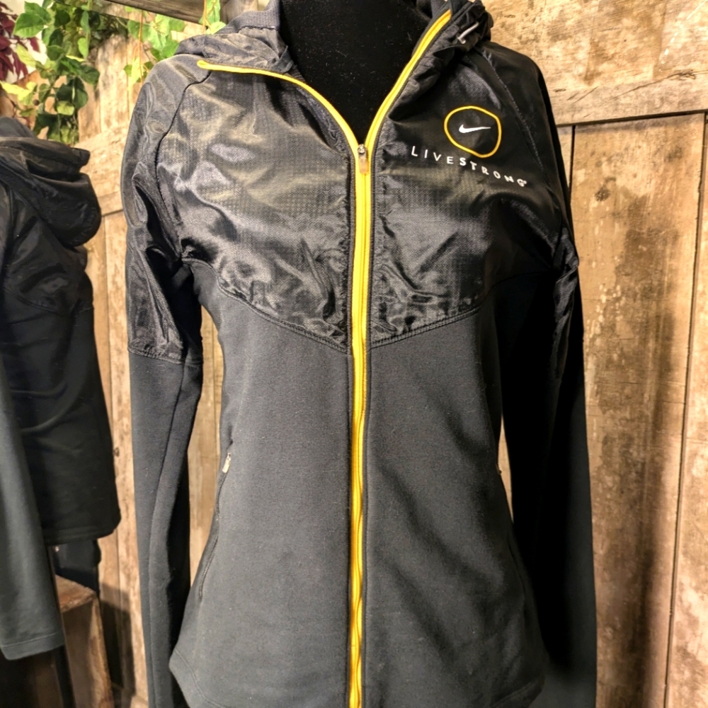 Nike dry fit jacket.   Med